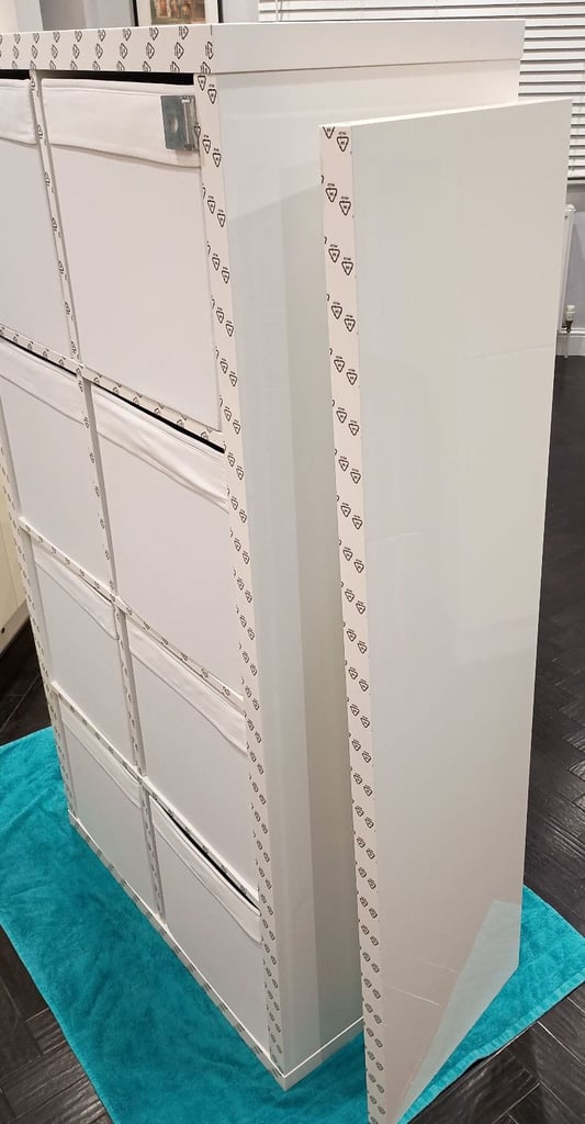Ikea Kallax Gloss White Shelving Unit + Drona Storage Boxes