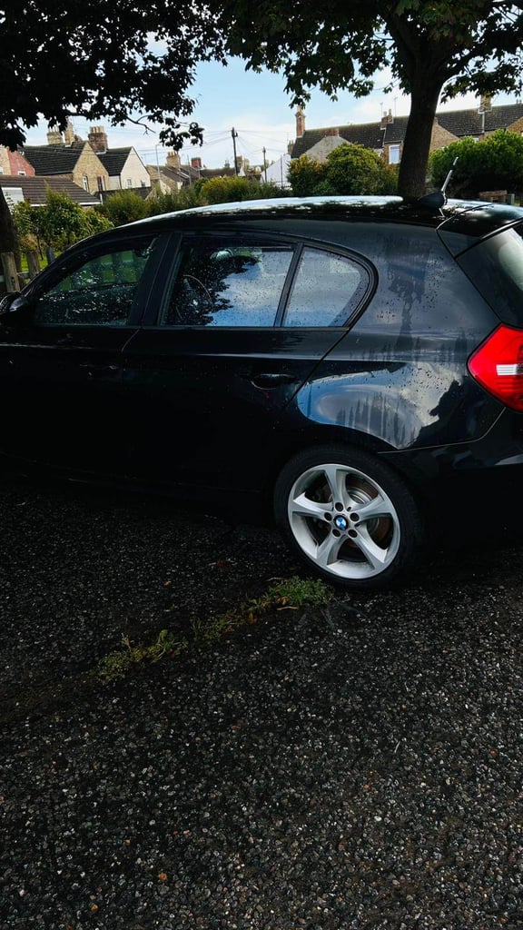 BMW, 1 SERIES, Hatchback, 2009, Manual, 1995 (cc), 5 doors