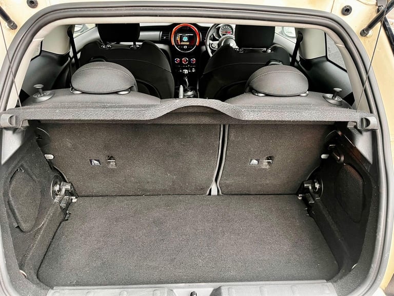 2018 MINI Hatch 1.5 Cooper D Euro 6 (s/s) 3dr HATCHBACK Diesel Manual