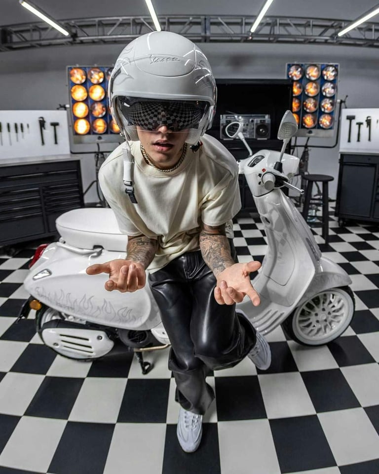 Piaggio Vespa 125cc Scooter JUSTIN BIEBER LIMITED EDITION 