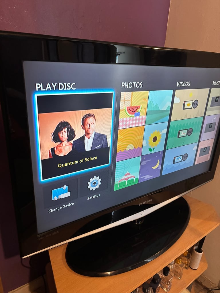 Samsung LE37R87 37" LCD TV