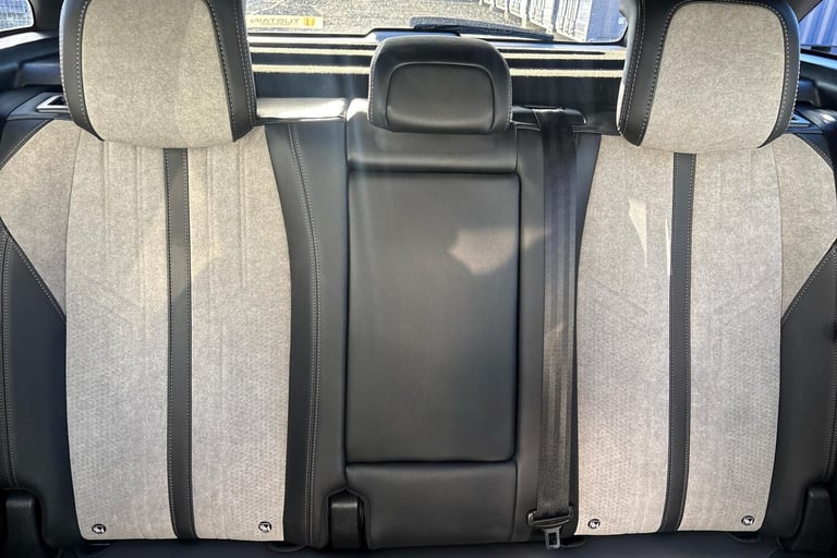  Peugeot 3008 SUV Hybrid 1.6 13.2kwh Gt Premium Suv 5dr Petrol Plug In Hybrid E