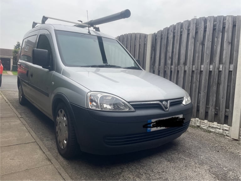 Vauxhall combo 2011
