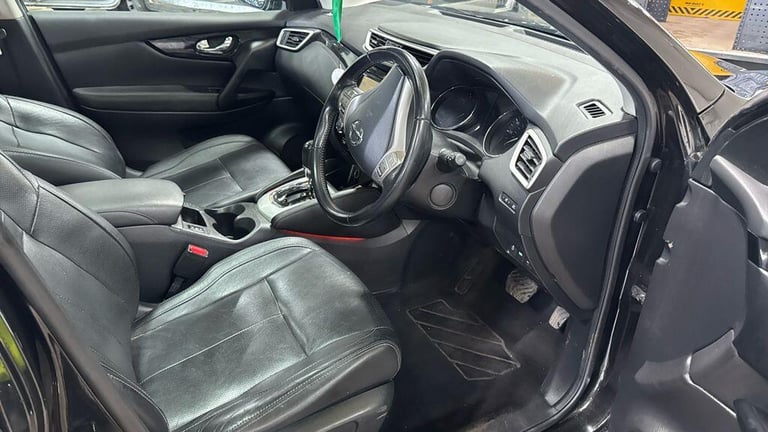 2015 Nissan Qashqai 1.2 DIG-T Tekna XTRON 2WD Euro 6 (s/s) 5dr HATCHBACK Petrol Automatic