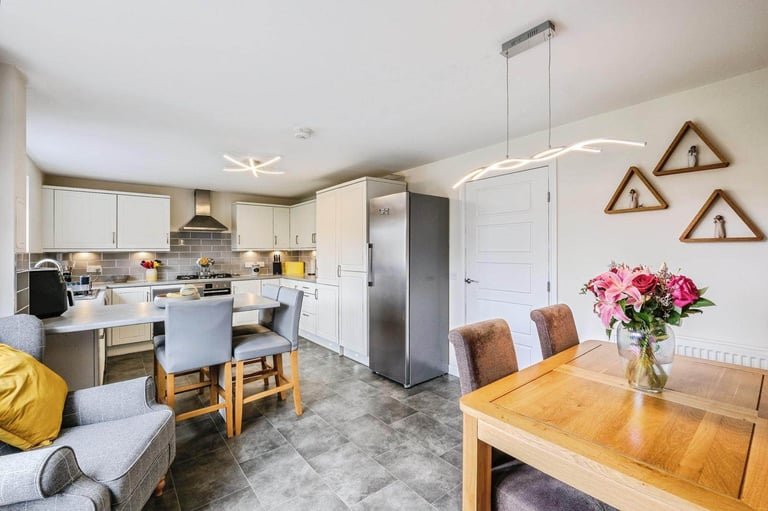 Stunning 4/5 bed house in Culloden West, Inverness