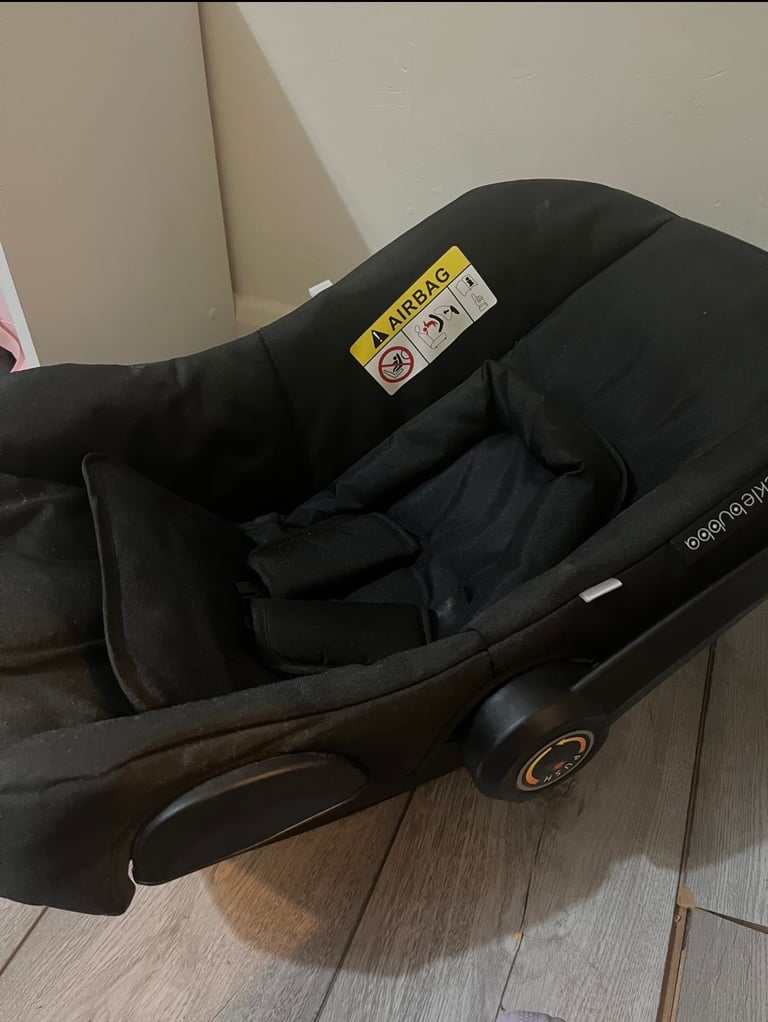 image for Ickle bubba newborn car seat 