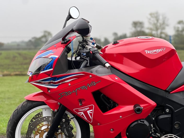 2005 Triumph Daytona 600 Sports bike - Project Non runner - Fast Delivery