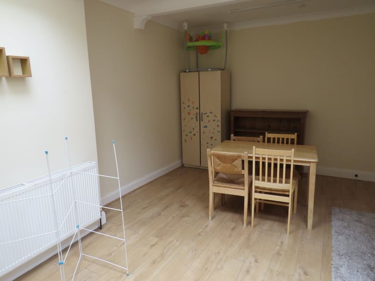 5 bedroom 3 bath house for rent in Southall UB2