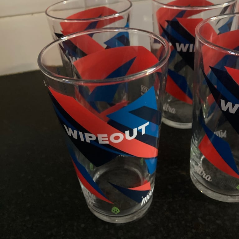 Wipeout beer shiny brewery x 6 man cave 