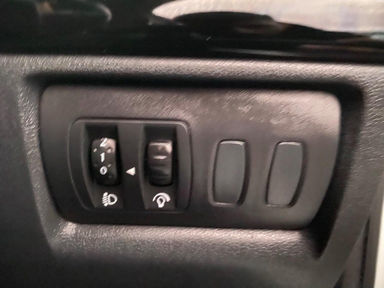 2012 Renault Clio 1.2 Dynamique TomTom Euro 5 5dr HATCHBACK Petrol Manual