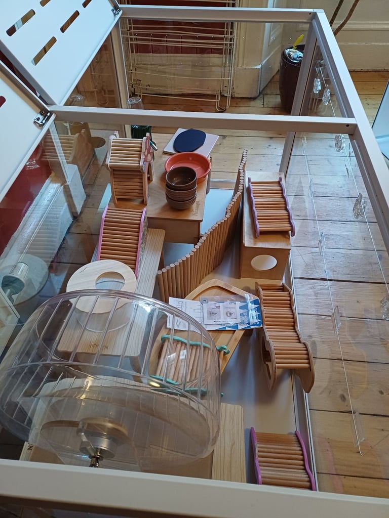 Hamster home Bucastate 3.0 ( 120x60x62cm)  + accessories + carrier + forage