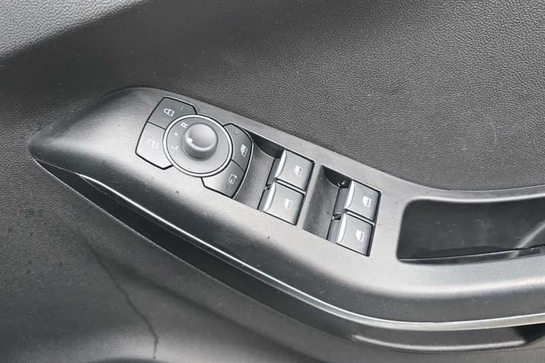 2023 Ford Puma 1.0 EcoBoost Hybrid mHEV ST-Line 5dr HATCHBACK PETROL Manual