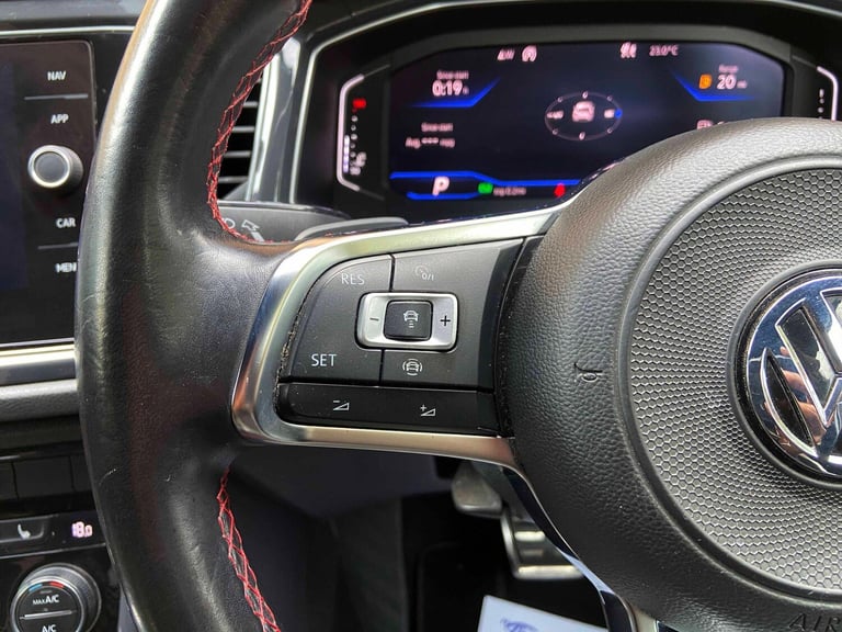 2019 Volkswagen T-Roc 1.5 TSI EVO SEL DSG Euro 6 (s/s) 5dr HATCHBACK Petrol Automatic