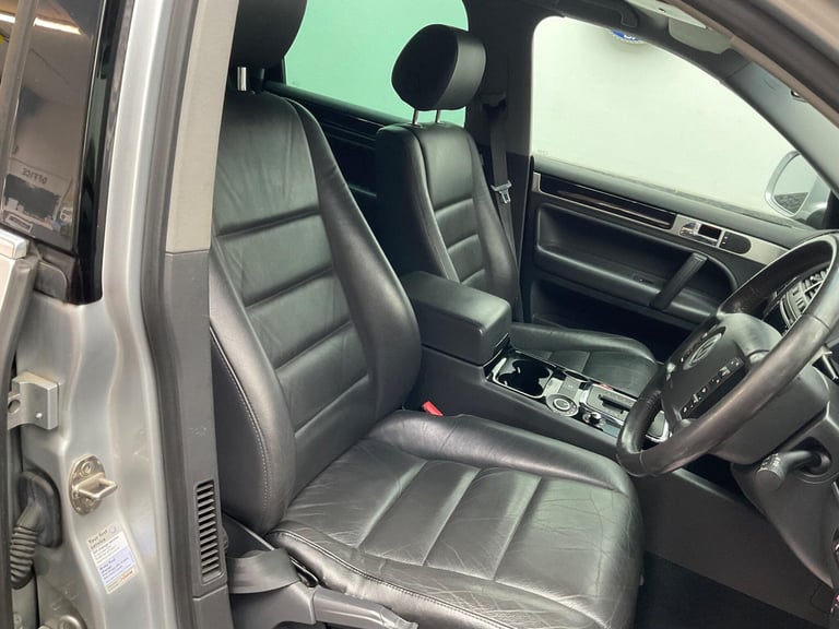 2010 Volkswagen Touareg 3.0 TDI V6 DPF Altitude 5dr ESTATE Diesel Automatic