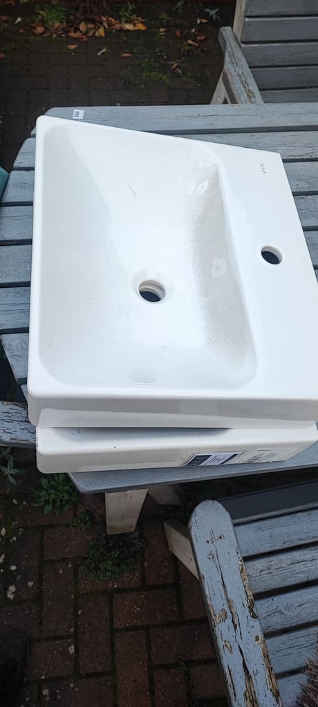 1200 X 470MM WHITE RESIN COUNTERTOP WITH 2 X 1TH VITRA CERAMIC COUNTER TOP BASINS - RRP £595