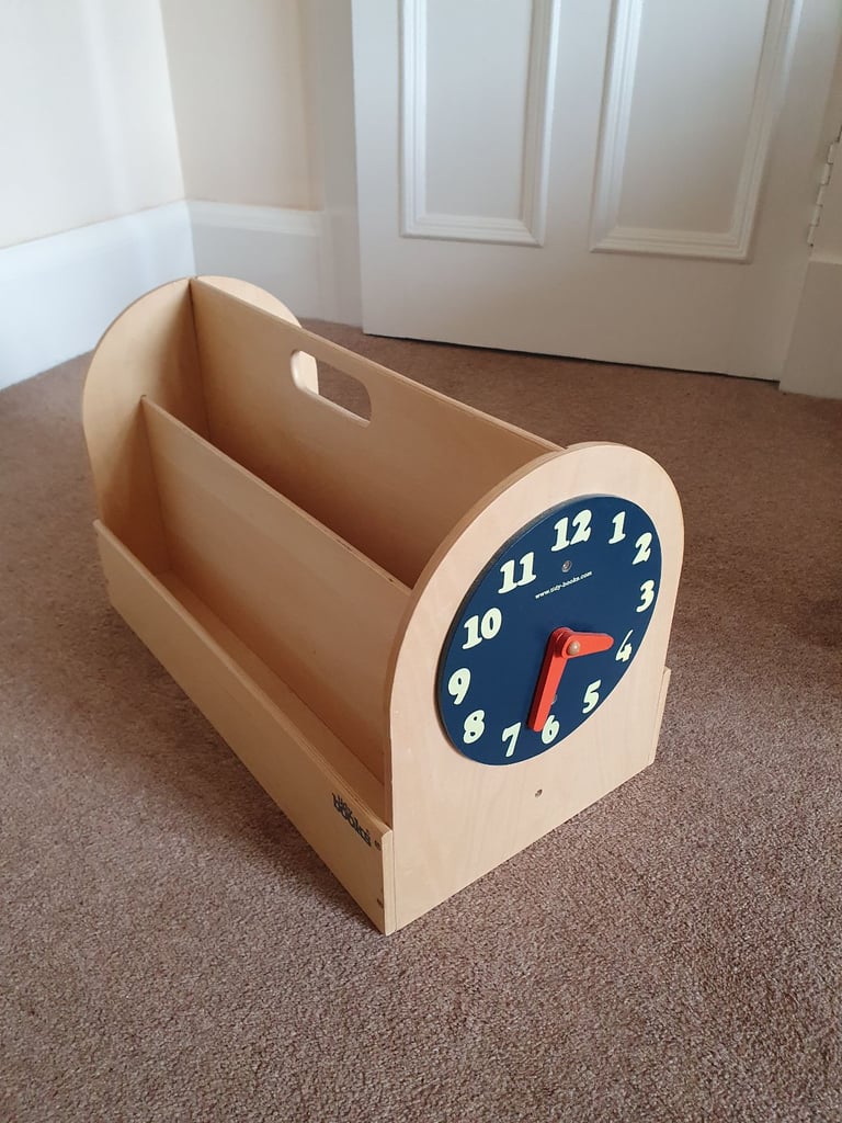 TIDY BOOKS - QUALITY WOODEN BOOK TIDY