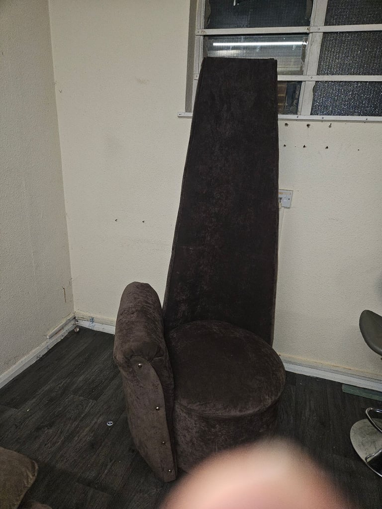 Suede high kings chair rrp 200