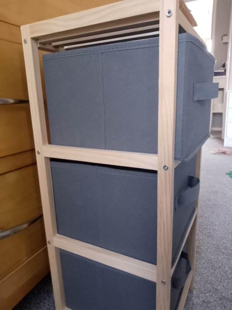 Small drawers wood and material