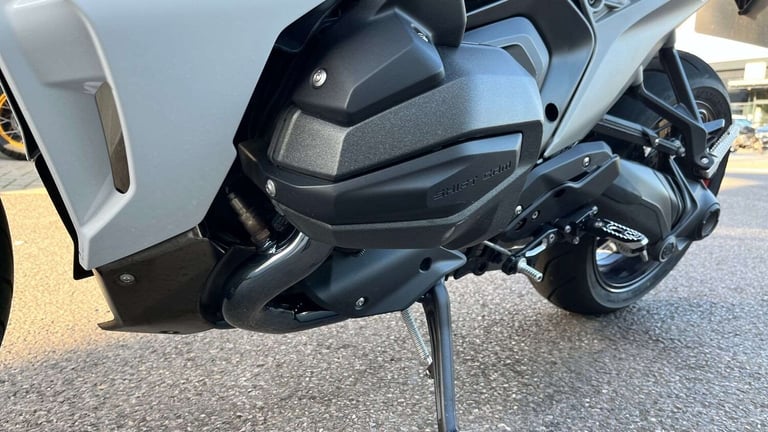 2025 BMW R1300 R1300 RS SE (25MY) Other PETROL Manual