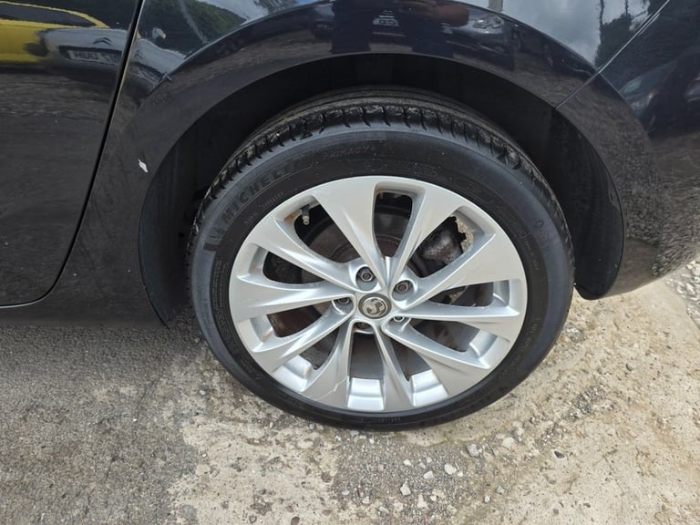 2016 16 VAUXHALL ASTRA 1.4I TURBO DESIGN HATCHBACK 5DR PETROL MANUAL EURO 6 (125