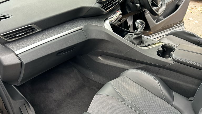 2022 Peugeot 3008 1.2 PureTech Allure Premium + SUV 5dr Petrol Manual Euro 6 (s/s) (130 ps) SUV P...