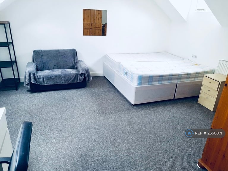 7 bedroom house in Oxford Street, Leamington Spa, CV32 (7 bed) (#2660071)