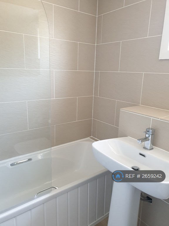 3 bedroom house in Mortonhall Park View, Edinburgh, EH17 (3 bed) (#2659242)