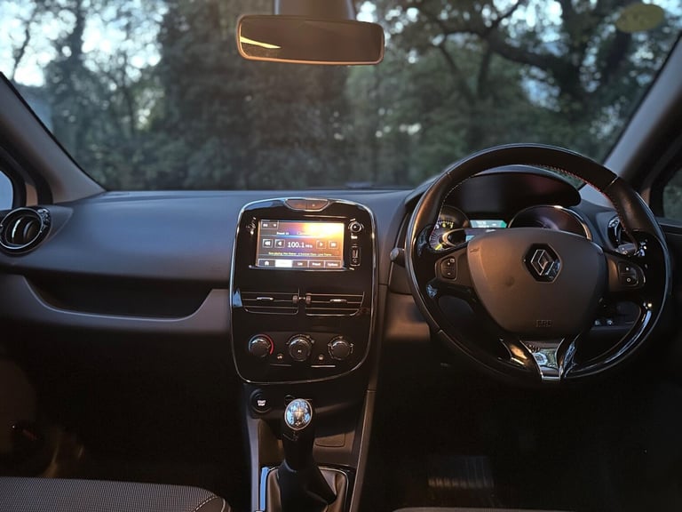 2015 Renault Clio 1.2 16V Dynamique MediaNav 5dr HATCHBACK PETROL Manual