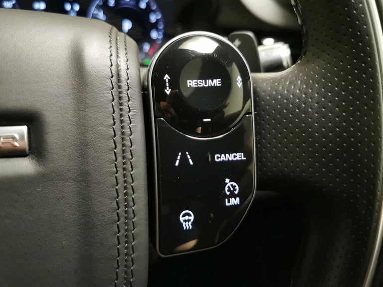 2020 Land Rover Range Rover Evoque 1.5 P300e 12.2kWh R-Dynamic HSE SUV 5dr Petrol Plug-in Hybrid ...