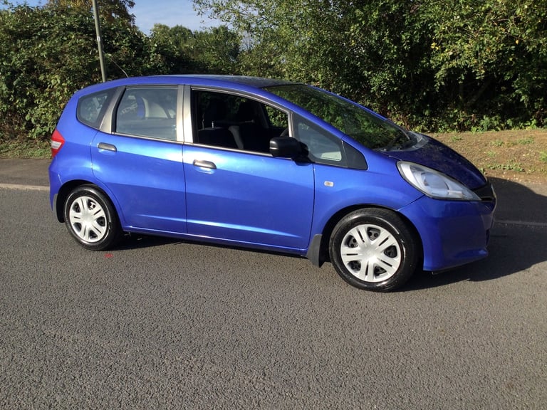 image for 2011 Honda Jazz 1.2 i-VTEC S 5dr [AC] HATCHBACK Petrol Manual