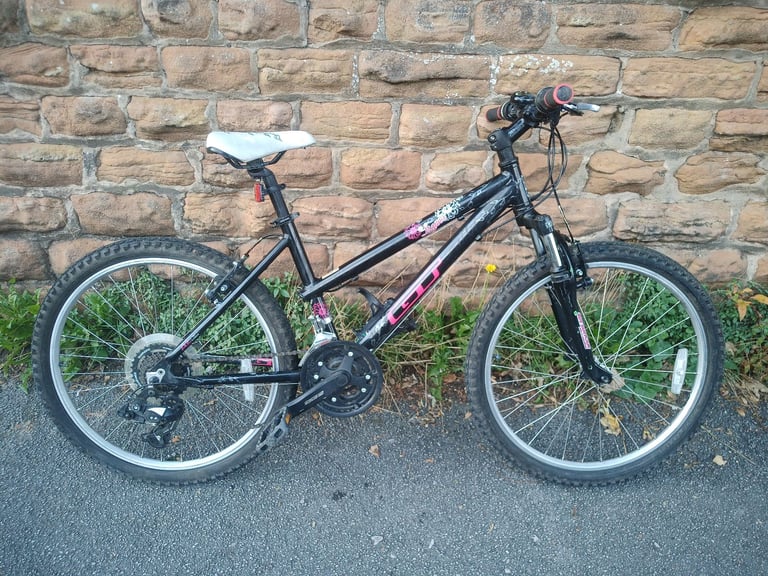 GT Laguna Girls 24-inch Bike VGC