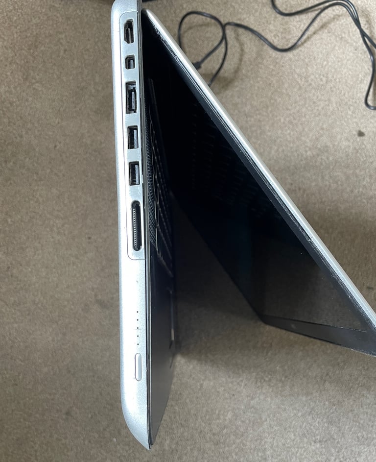 Laptop Dell i5 processor 