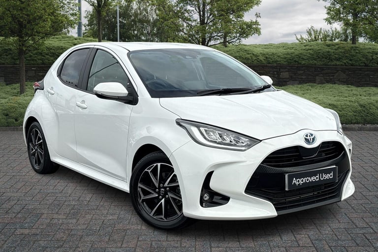 image for 2023 Toyota Yaris 1.5 Hybrid Design 5dr CVT Hatchback Hybrid Automatic