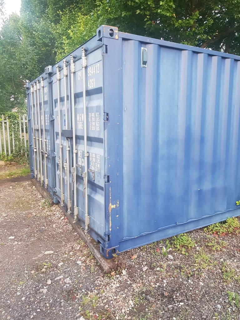 Yard available to rent Staines-upon-Thames