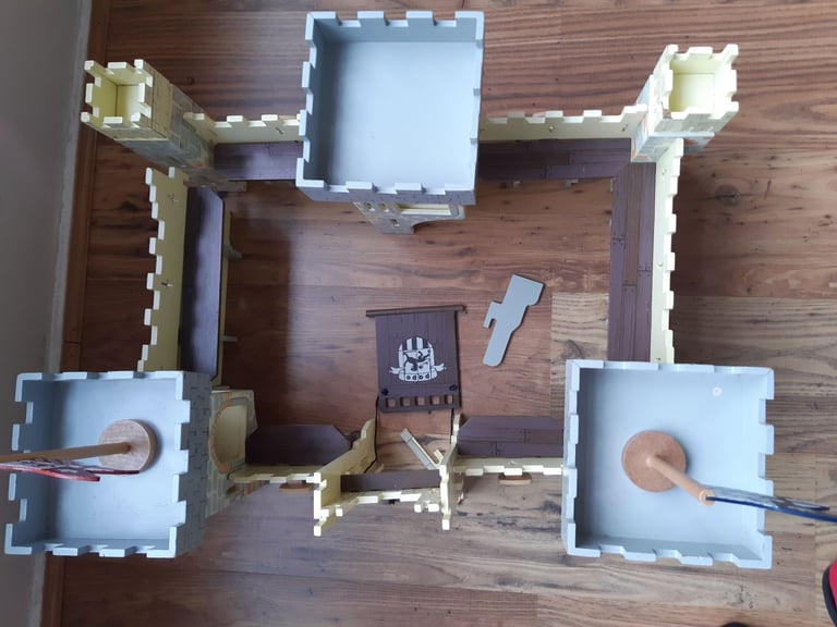 Papo Toy Weapon Master Castle