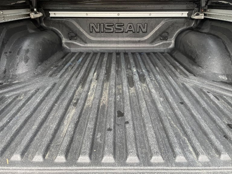 2021 Nissan Navara 2.3 dCi N-Guard Auto 4WD Euro 6 4dr PICK UP Diesel Automatic