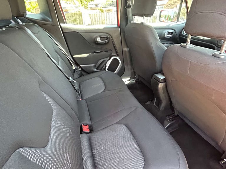 2015 Jeep Renegade 1.6 E-torQ Sport 5dr ESTATE PETROL Manual