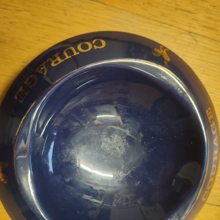 Vintage courage brewery bar ash tray