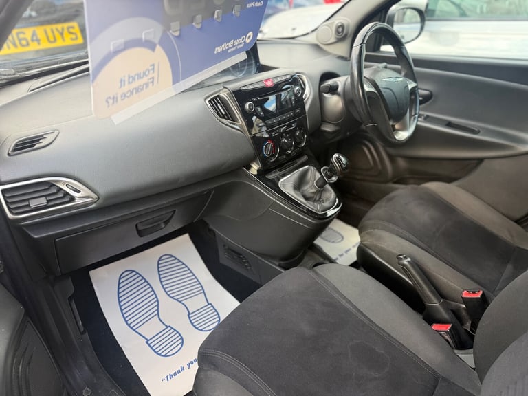 2013 Chrysler Ypsilon 1.2 SE Hatchback 5dr Petrol Manual Euro 5 (s/s) (69 bhp)