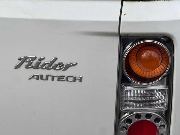 2006 NISSAN ELGRAND E51 AUTO