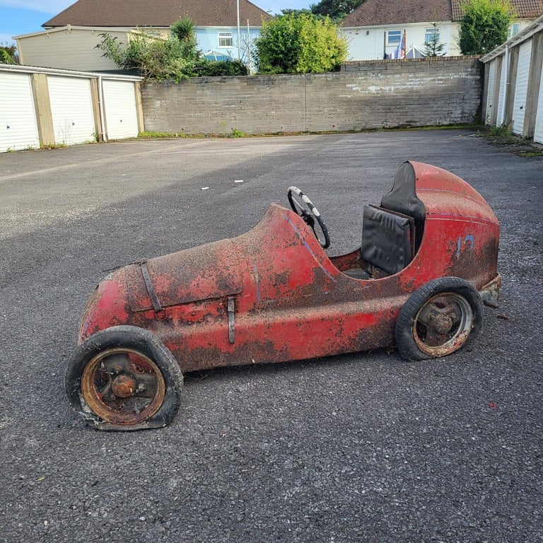 AUSTIN PATHFINDER PEDAL CAR WANTED AUSTIN PATHFINDER PEDAL CAR WANTED 