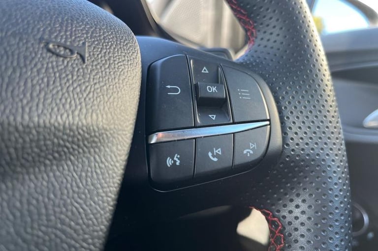 2022 Ford Puma ST-LINE | Ford Sync 3 Touchscreen Navigation | Cruise Control Manual Hatchback Pet...