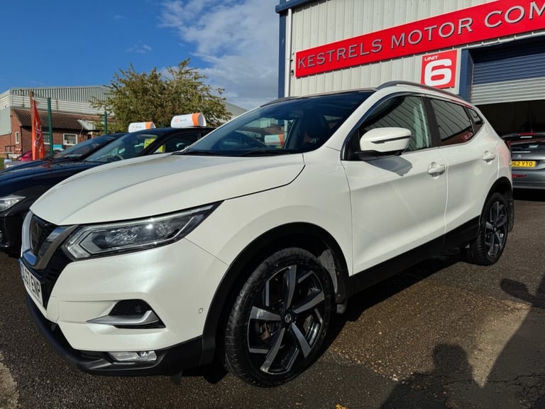 2017 Nissan Qashqai 1.5 dCi Tekna SUV 5dr Diesel Manual Euro 6 (s/s) (110 ps) HATCHBACK Diesel Ma...