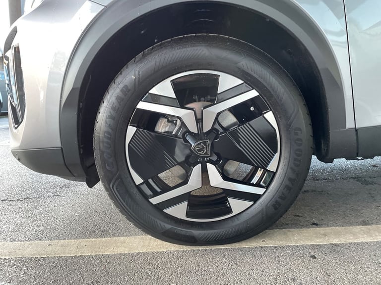 2024 Peugeot 2008 1.2 PureTech 130 GT 5dr EAT8 Estate Petrol Automatic