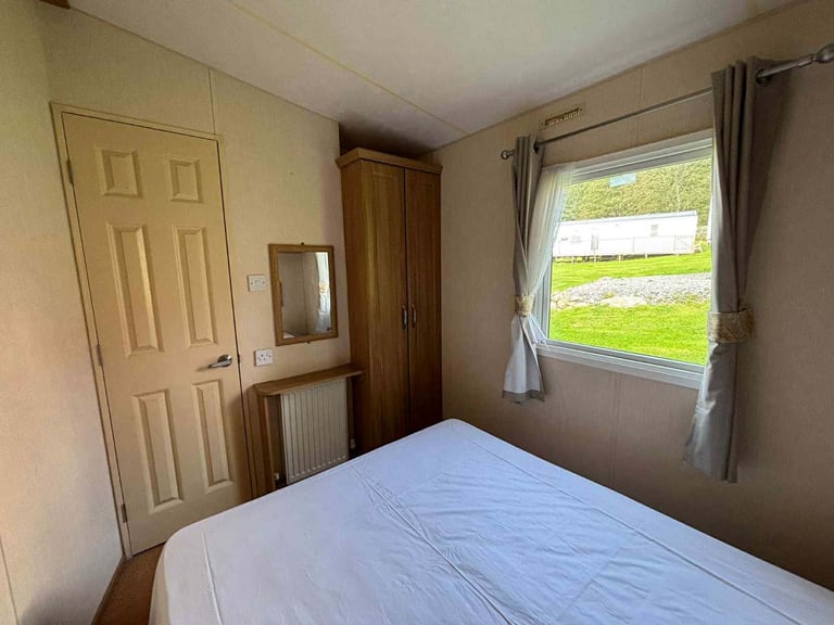 Bargain static caravan with huge decking & no site fees until 2027!
