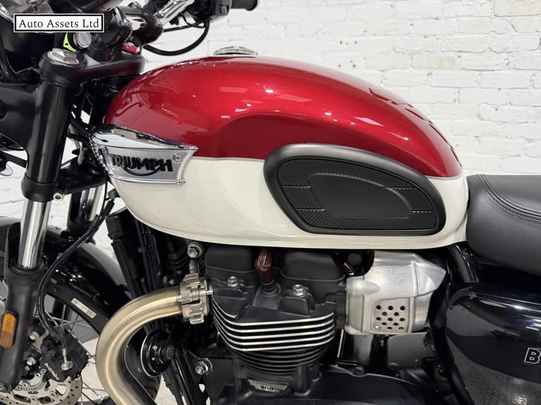 2024 Triumph Bonneville T100 900 Roadster/Retro Petrol Manual Euro 5 (65 ps) Roadster/Retro Petro...