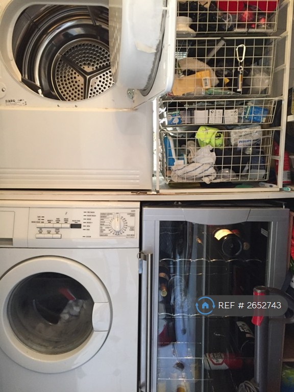 2 bedroom flat in Lorna Road, Hove, BN3 (2 bed) (#2652743)