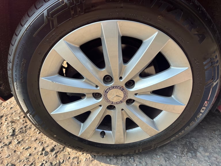 2014 Mercedes-Benz A-Class A180 BlueEFFICIENCY SE 5dr HATCHBACK Petrol Manual