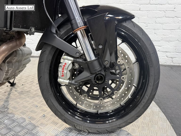 2016 KTM 1290 Super Duke R 1290 Naked Petrol Manual (172 ps) Naked Petrol Manual