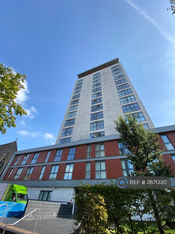 1 bedroom flat in Admiral House, Cardiff, CF24 (1 bed) (#2671330)